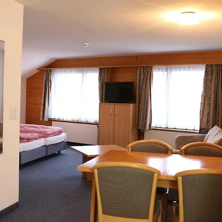 Baren Otel *